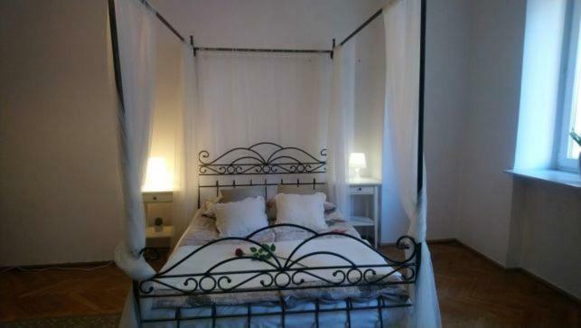 Warszawa, Centrum, Wiejska 15, Kamienica Apartment ภายนอก รูปภาพ